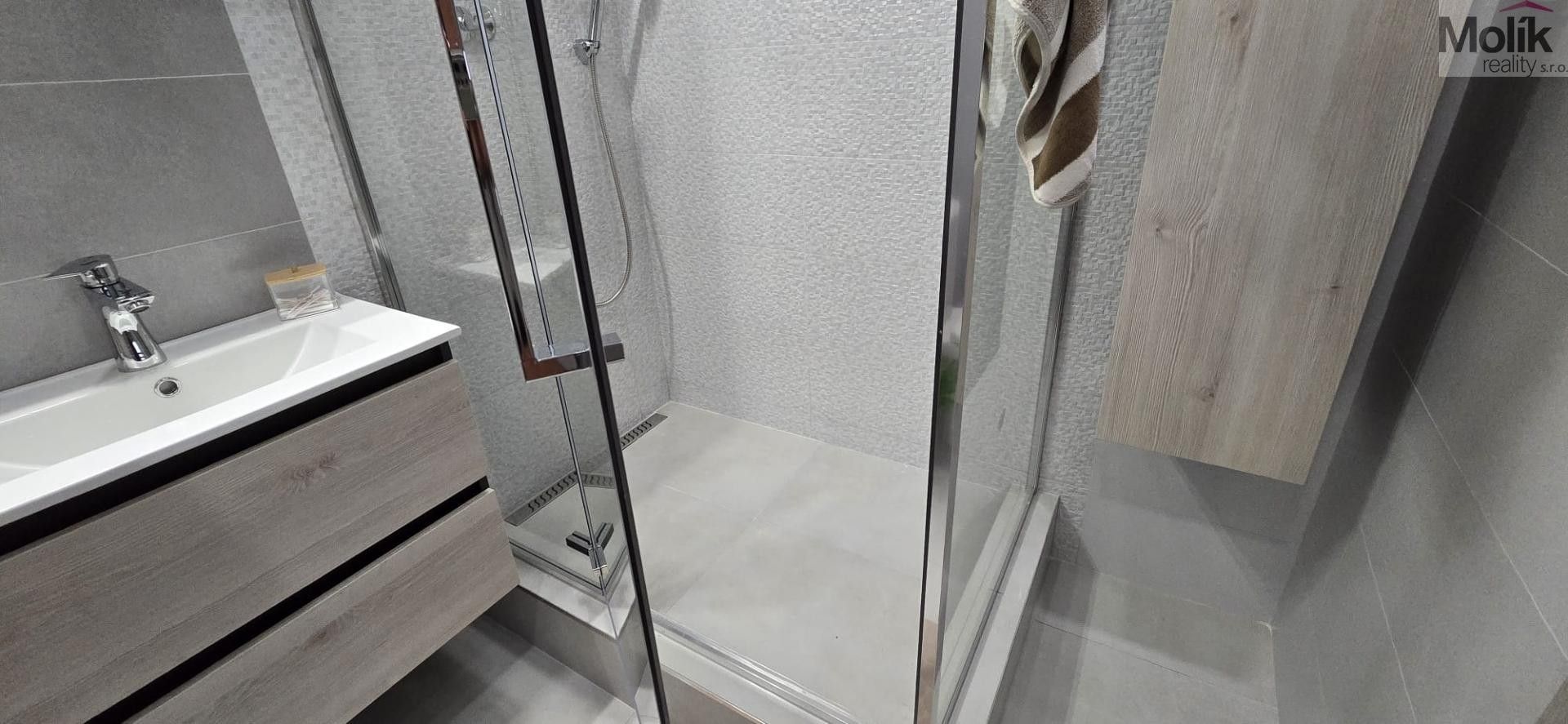 Pronájem bytu 3+1 53 m² - foto 9