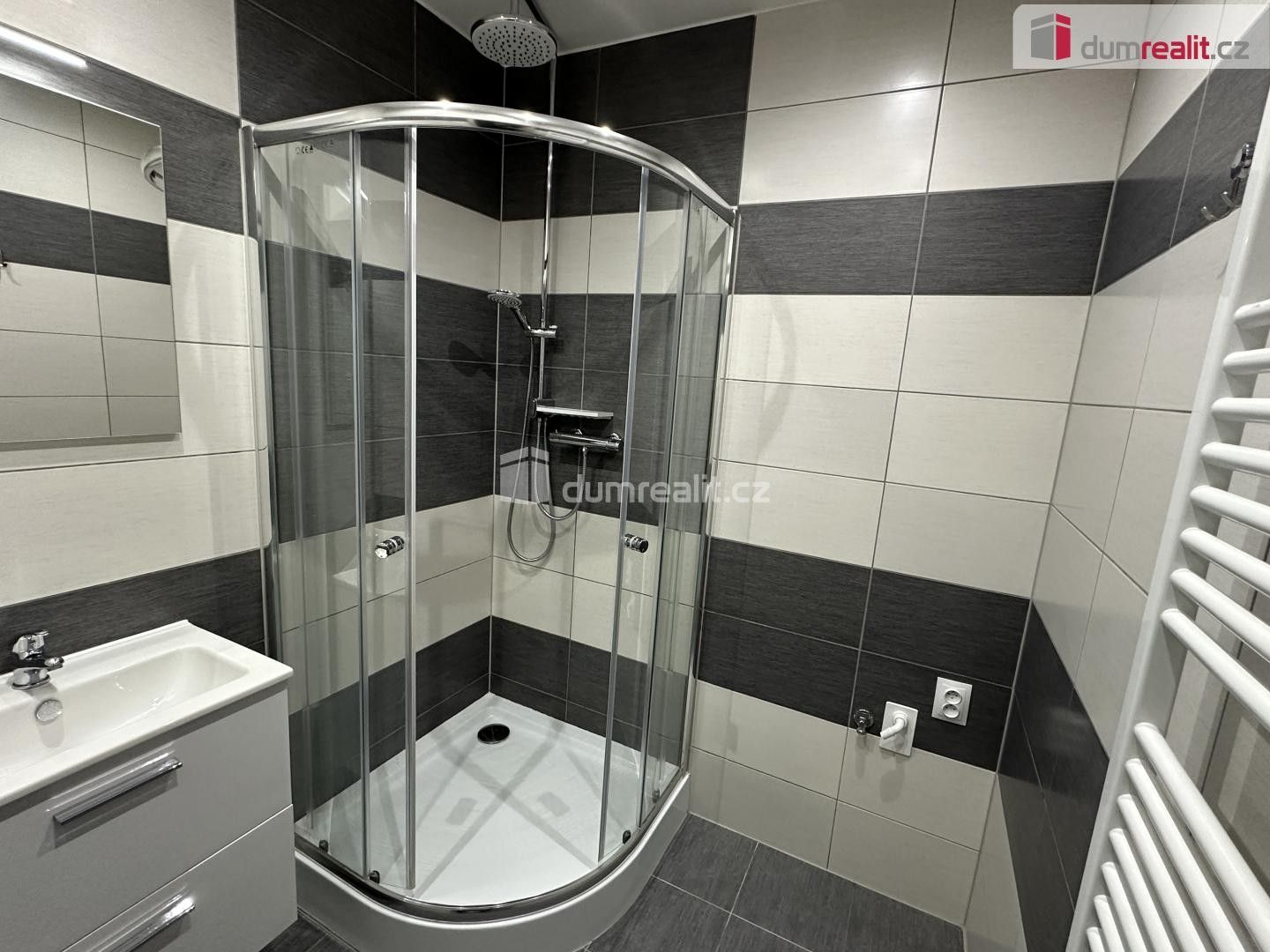 Pronájem bytu 3+kk 55 m² - foto 3