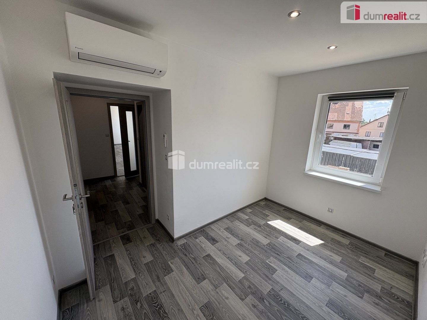 Pronájem bytu 3+kk 55 m² - foto 4