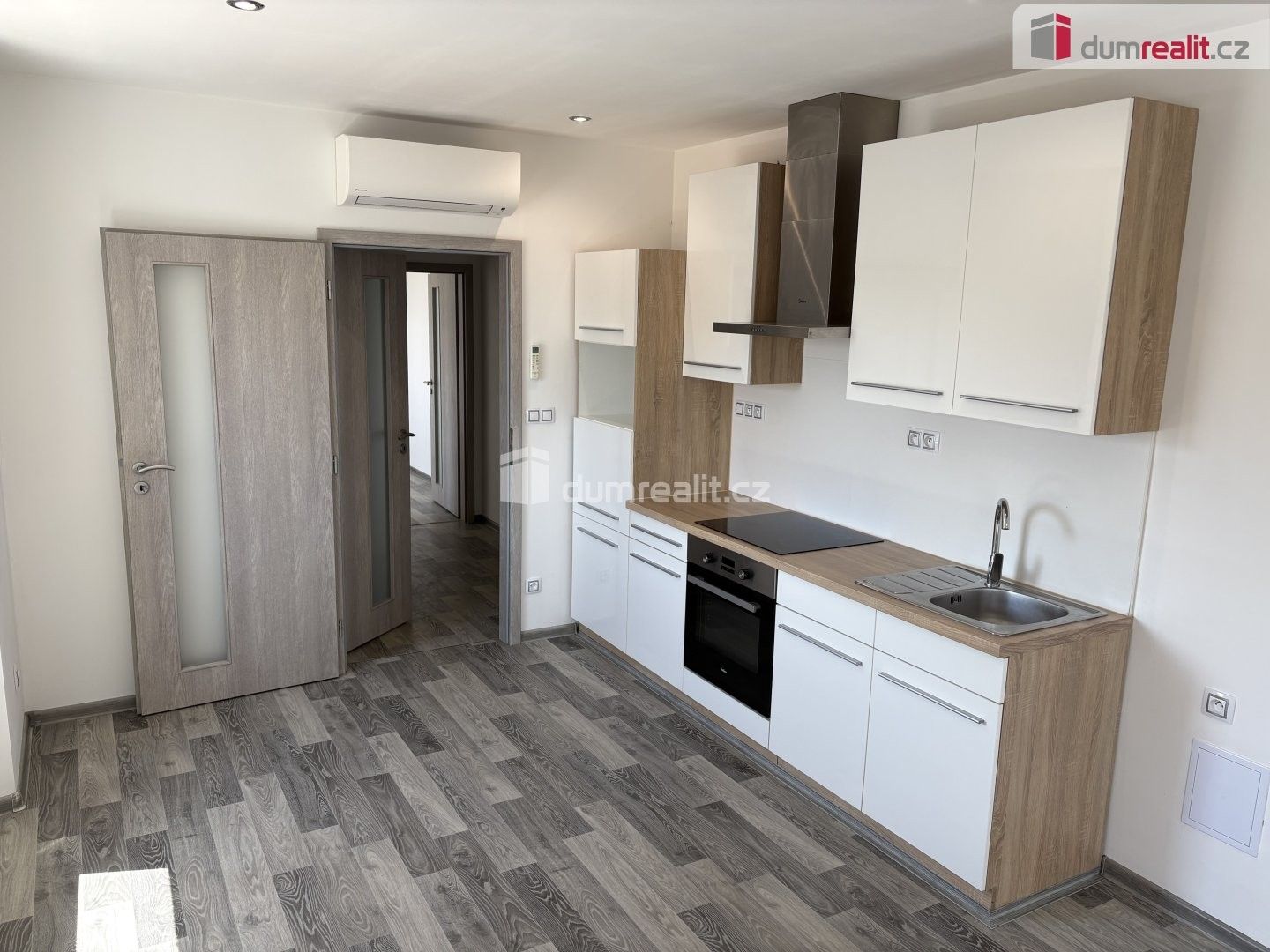Pronájem bytu 3+kk 55 m² - foto 5