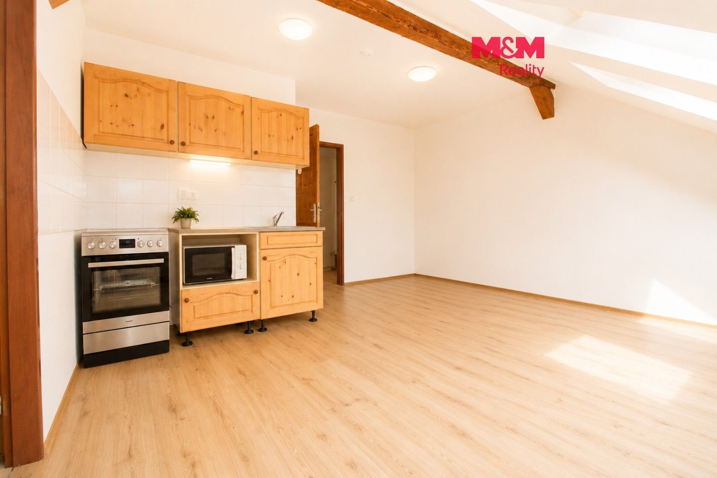 Pronájem bytu 1+1 43 m² - foto 1