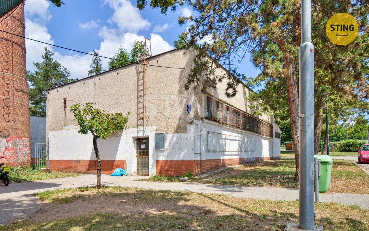 Prodej komerčního prostoru 250 m² - foto 2