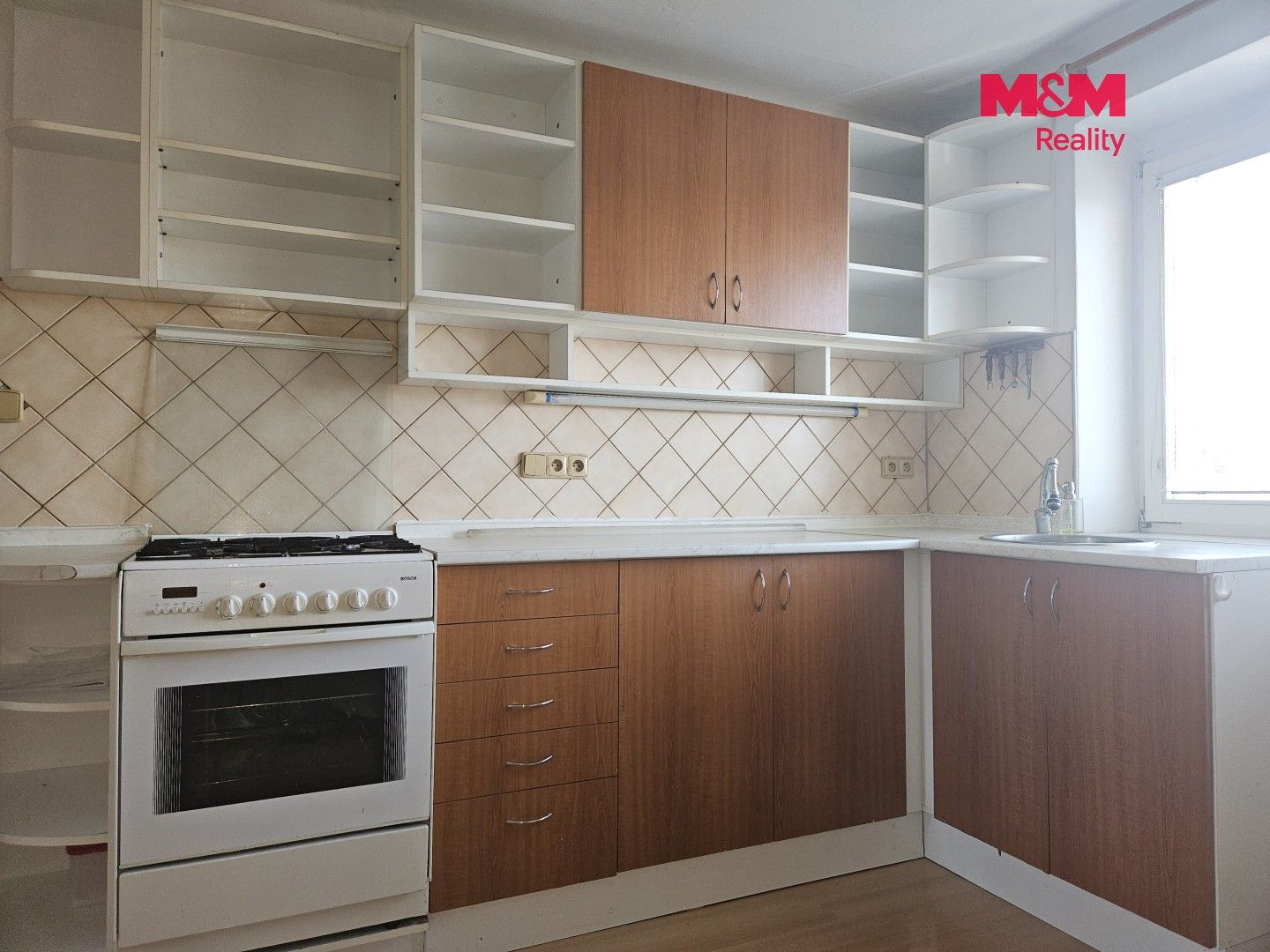 Pronájem bytu 2+1 65 m² - foto 3