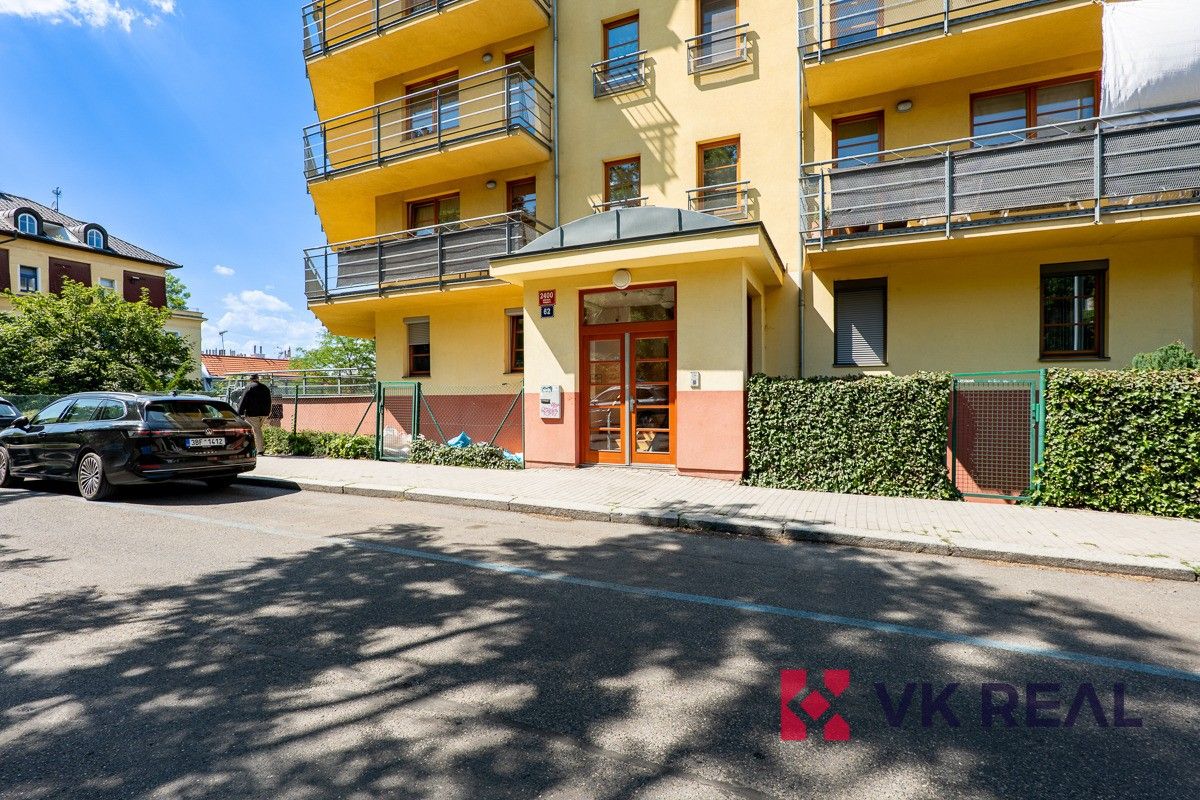 Prodej bytu 2+kk 63 m² - foto 4
