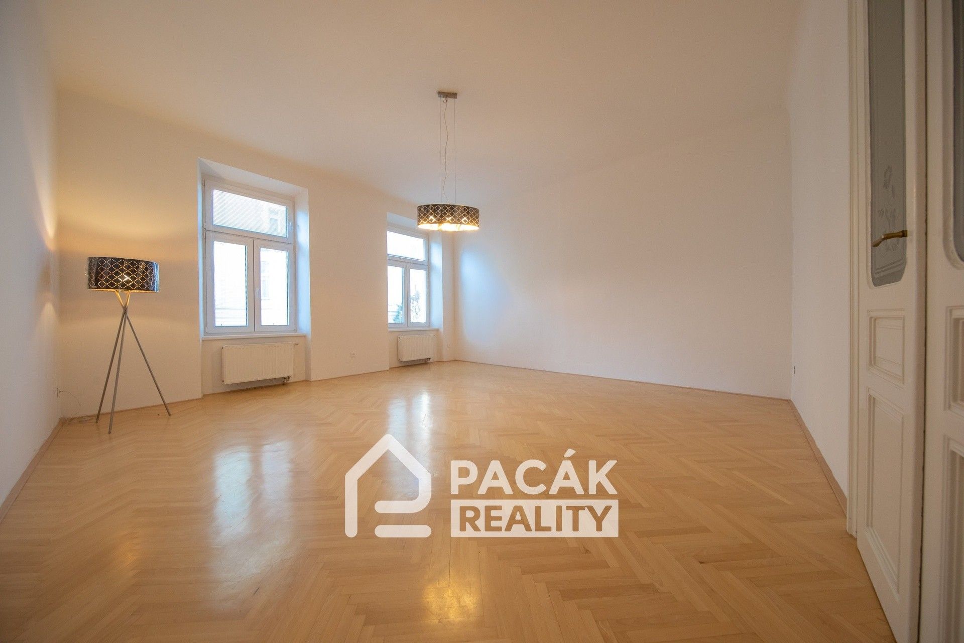 Pronájem bytu 3+1 123 m² - foto 1