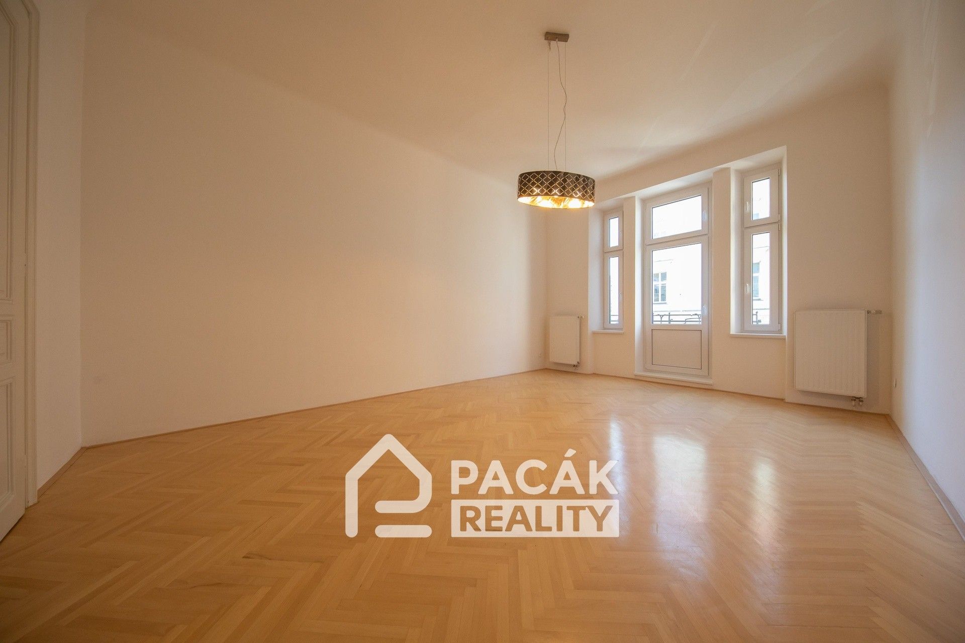 Pronájem bytu 3+1 123 m² - foto 2