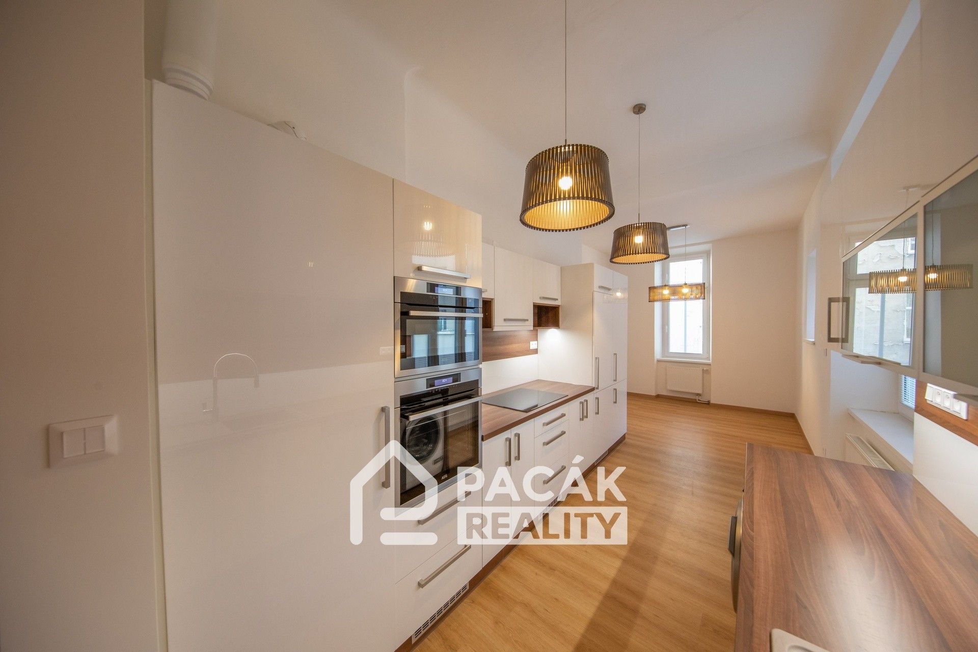 Pronájem bytu 3+1 123 m² - foto 3