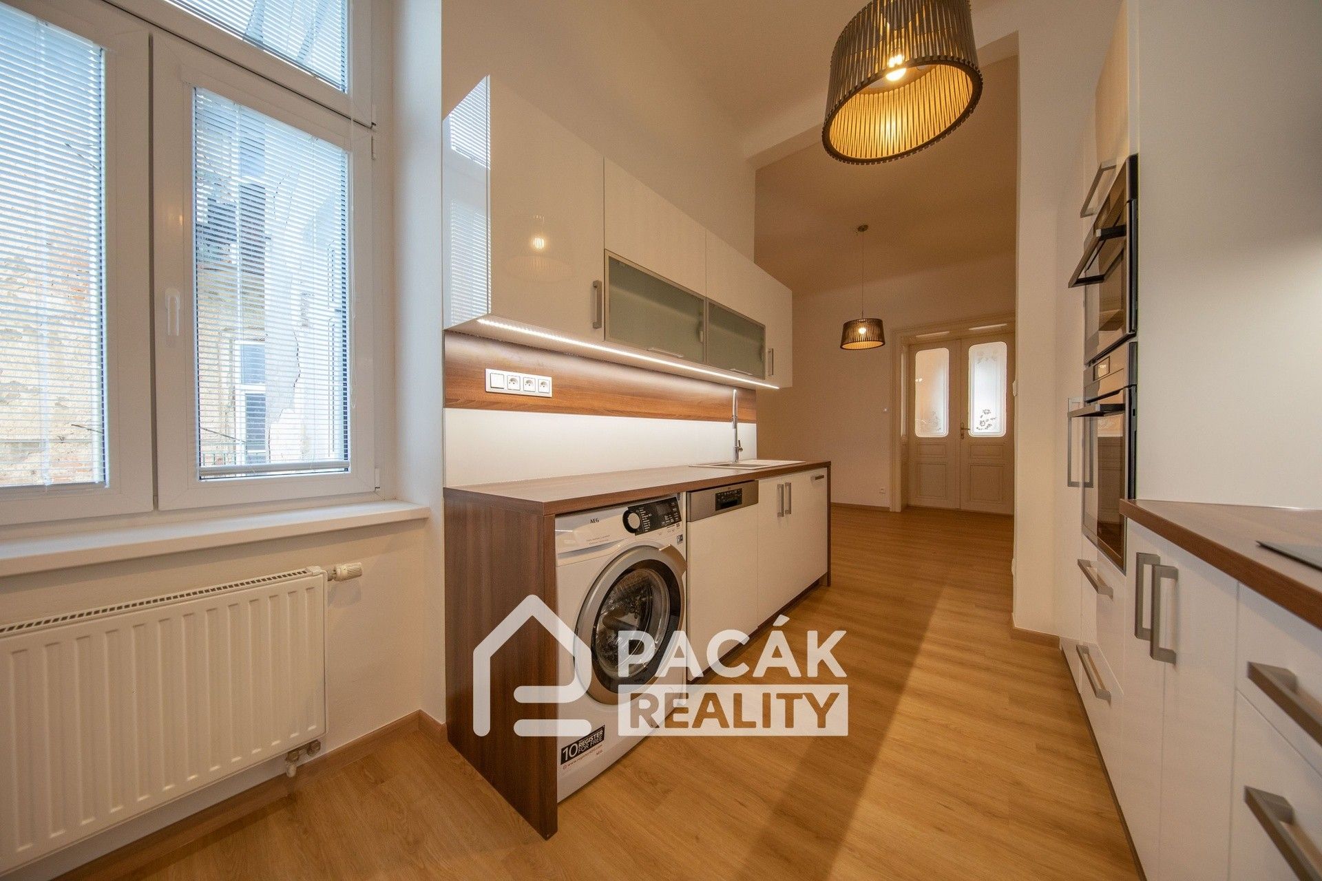 Pronájem bytu 3+1 123 m² - foto 14