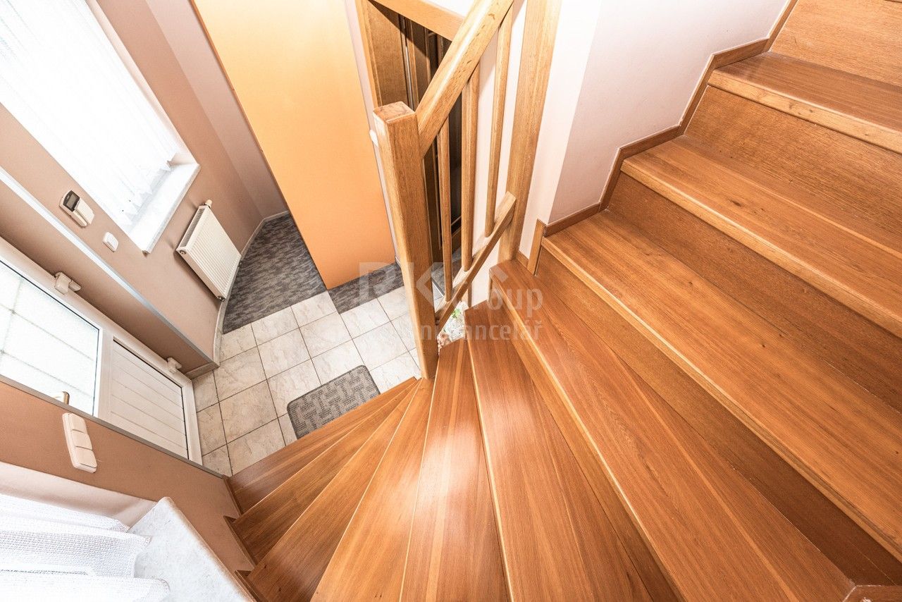 Prodej domu 197 m² - foto 35