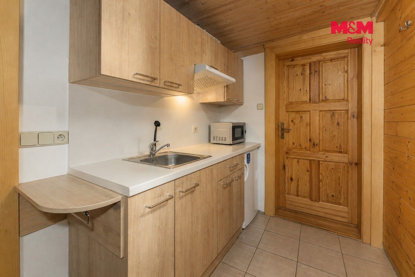 Prodej komerčního prostoru 116 m² - foto 6