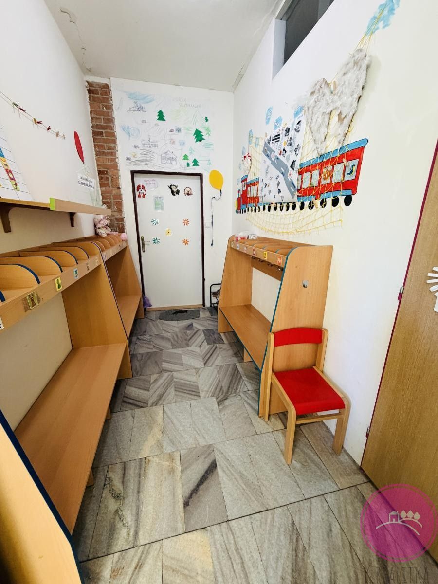 Pronájem komerčního prostoru 110 m² - foto 6