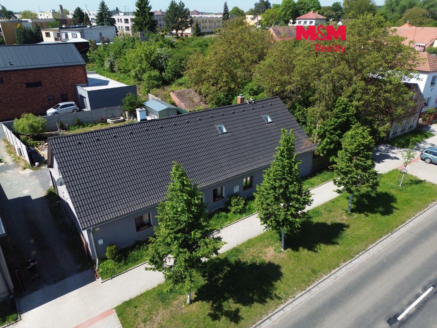 Prodej domu 250 m² - foto 1