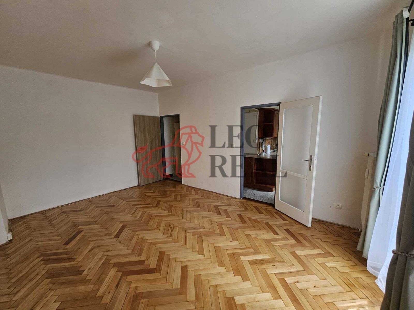 Pronájem bytu 2+1 52 m² - foto 8