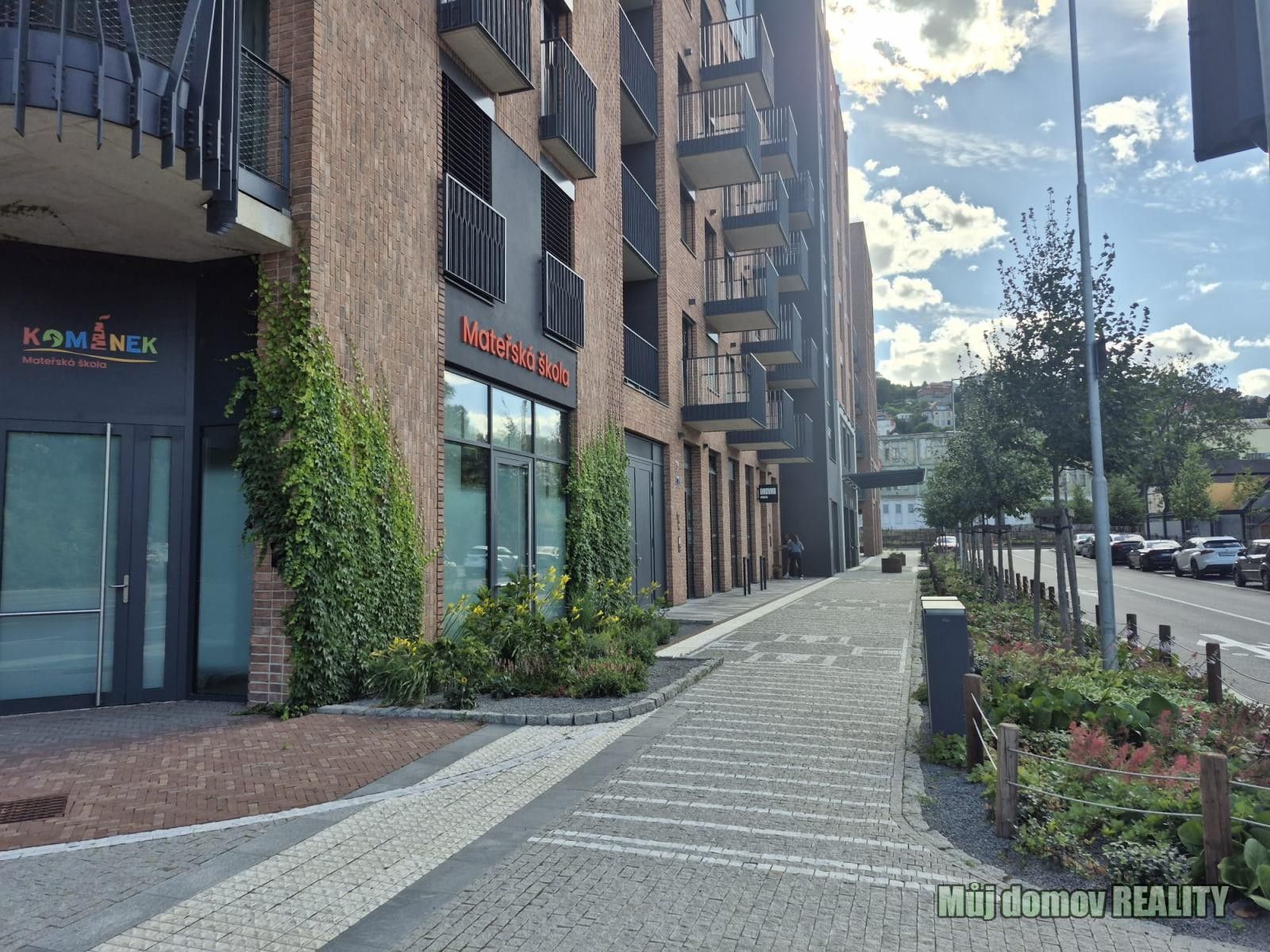 Pronájem bytu 1+kk 31 m² - foto 1