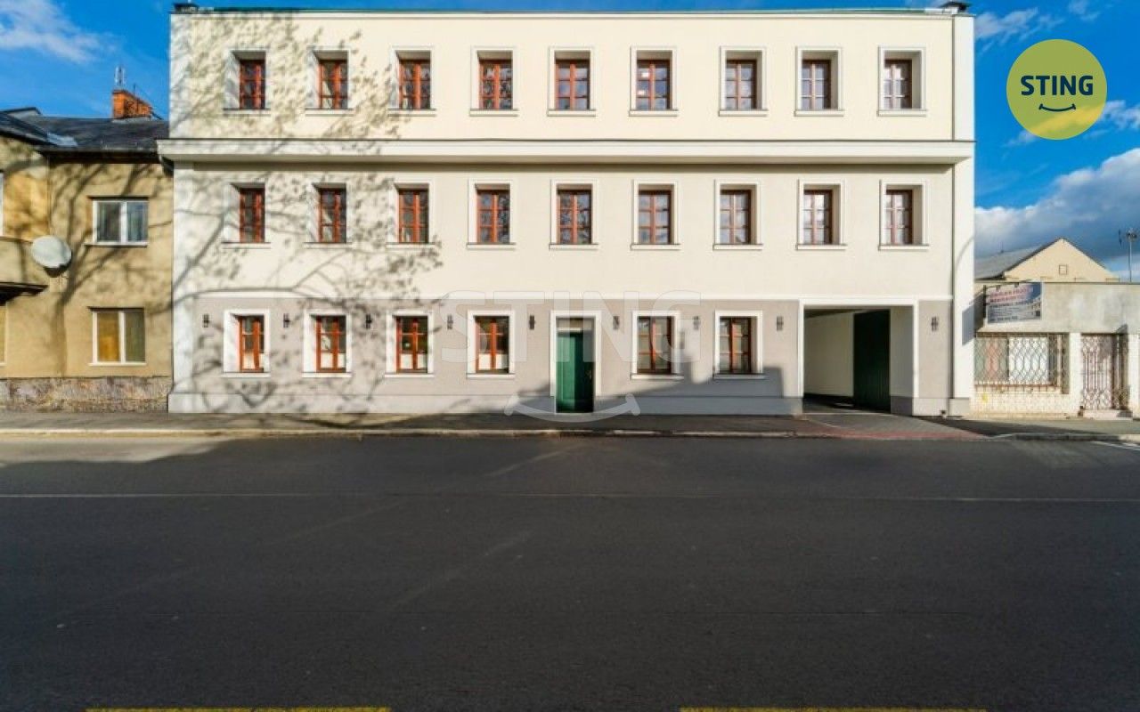 Pronájem bytu 4+kk 99 m² - foto 3