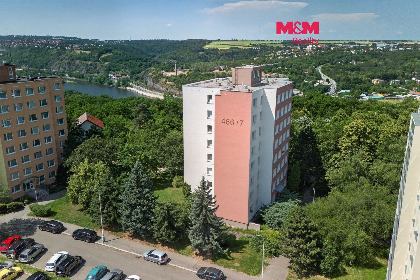 Prodej bytu 1+kk 37 m² - foto 1