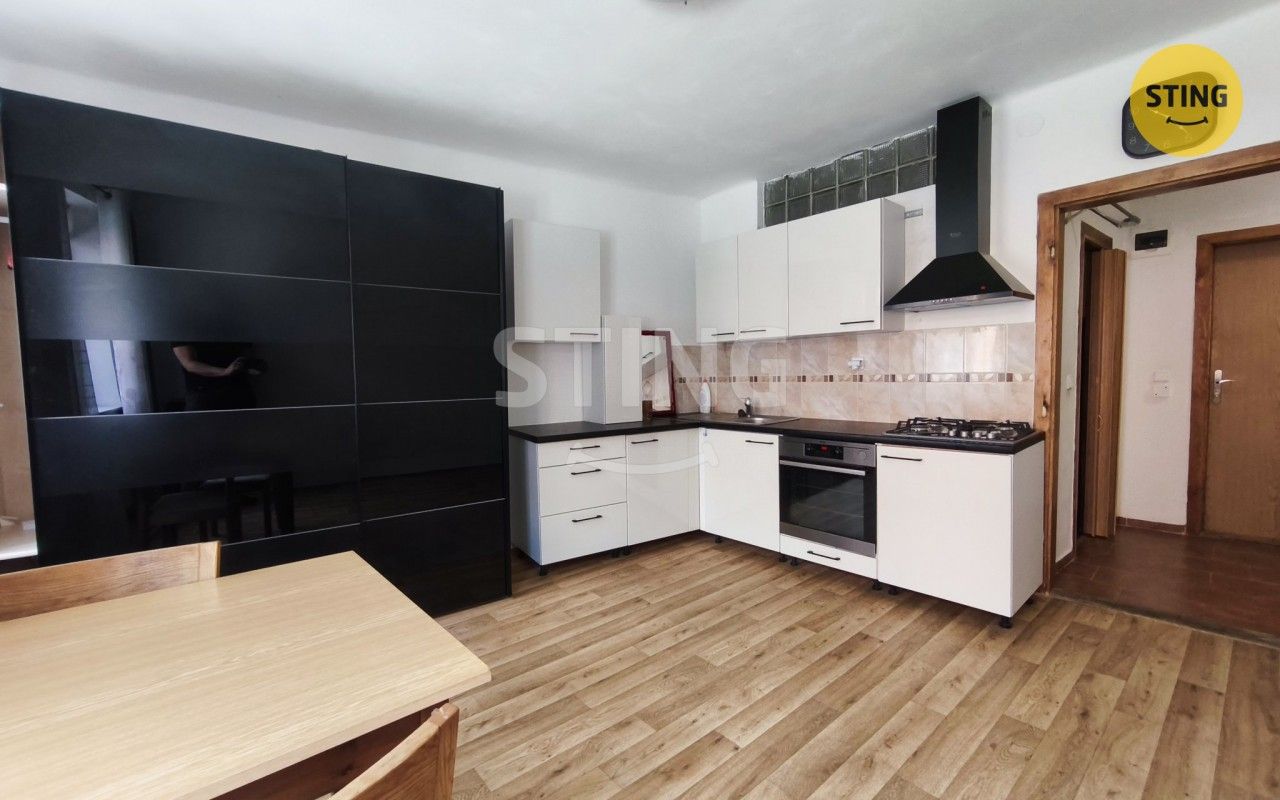 Pronájem bytu 2+kk 44 m² - foto 1