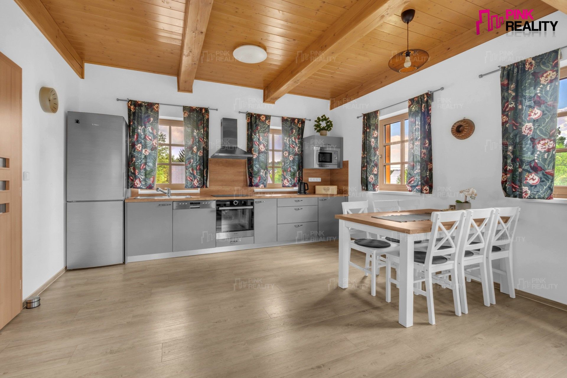 Prodej domu 184 m² - foto 2
