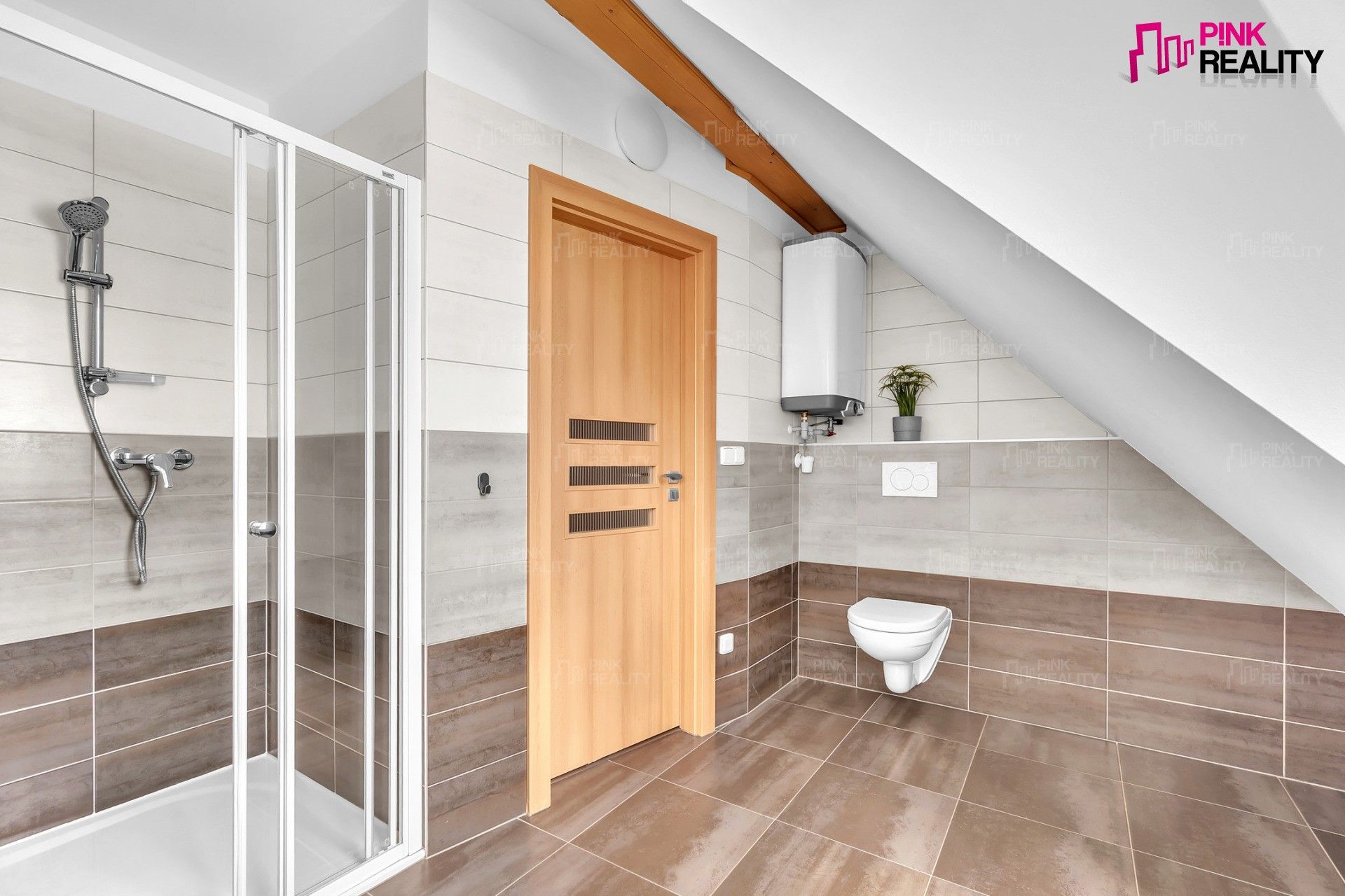 Prodej komerčního prostoru 184 m² - foto 23