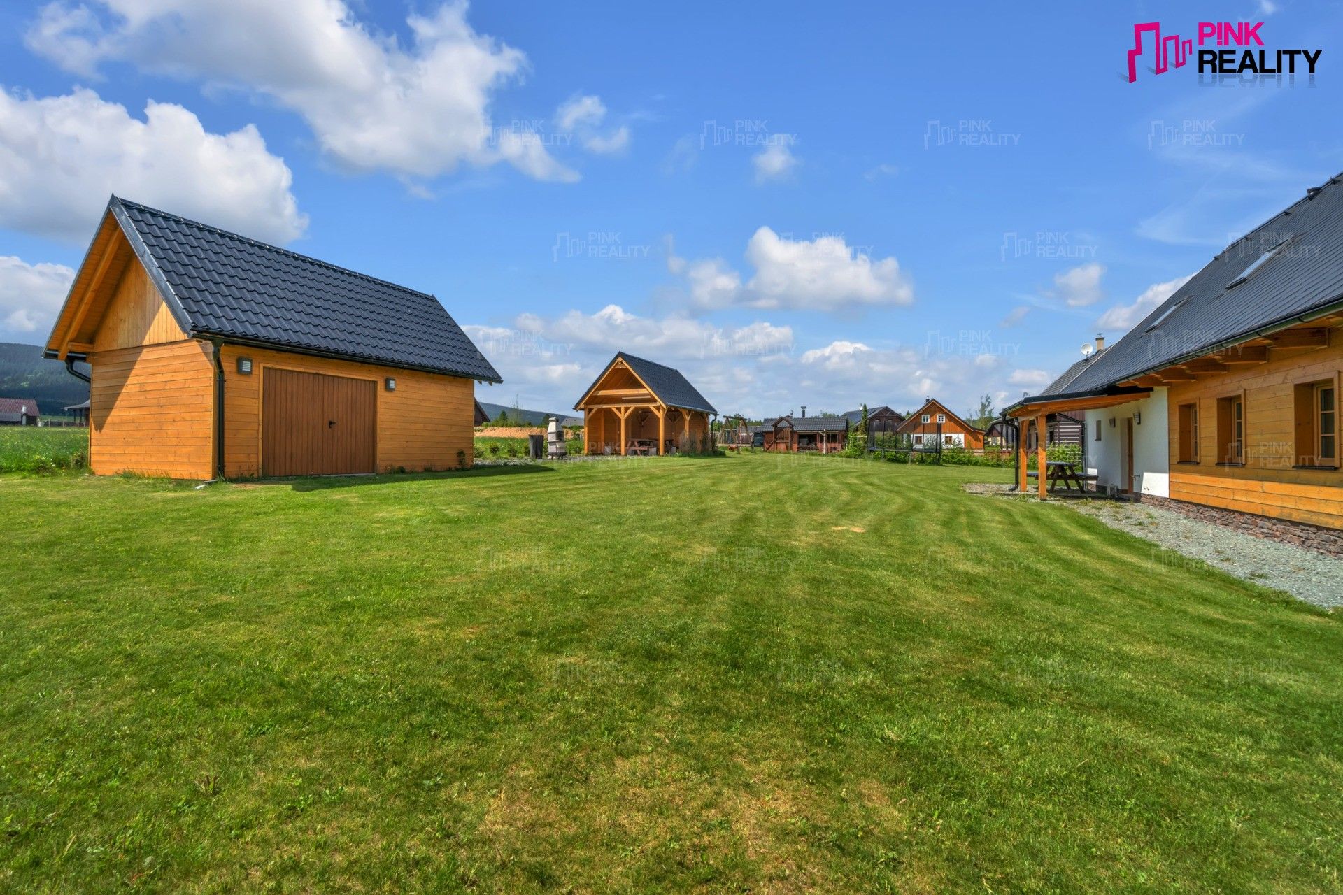 Prodej komerčního prostoru 184 m² - foto 28