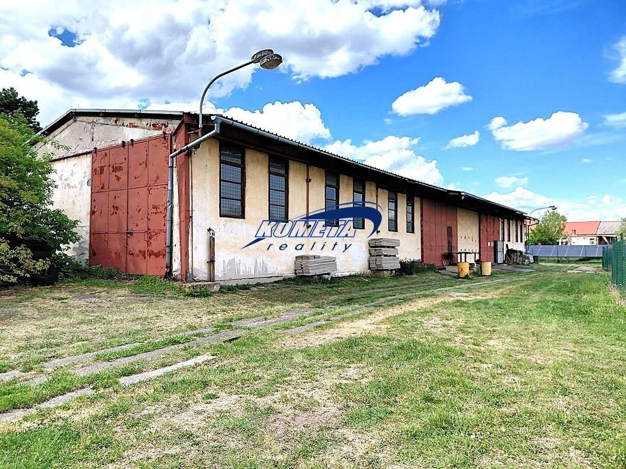 Pronájem komerčního prostoru 580 m² - foto 1