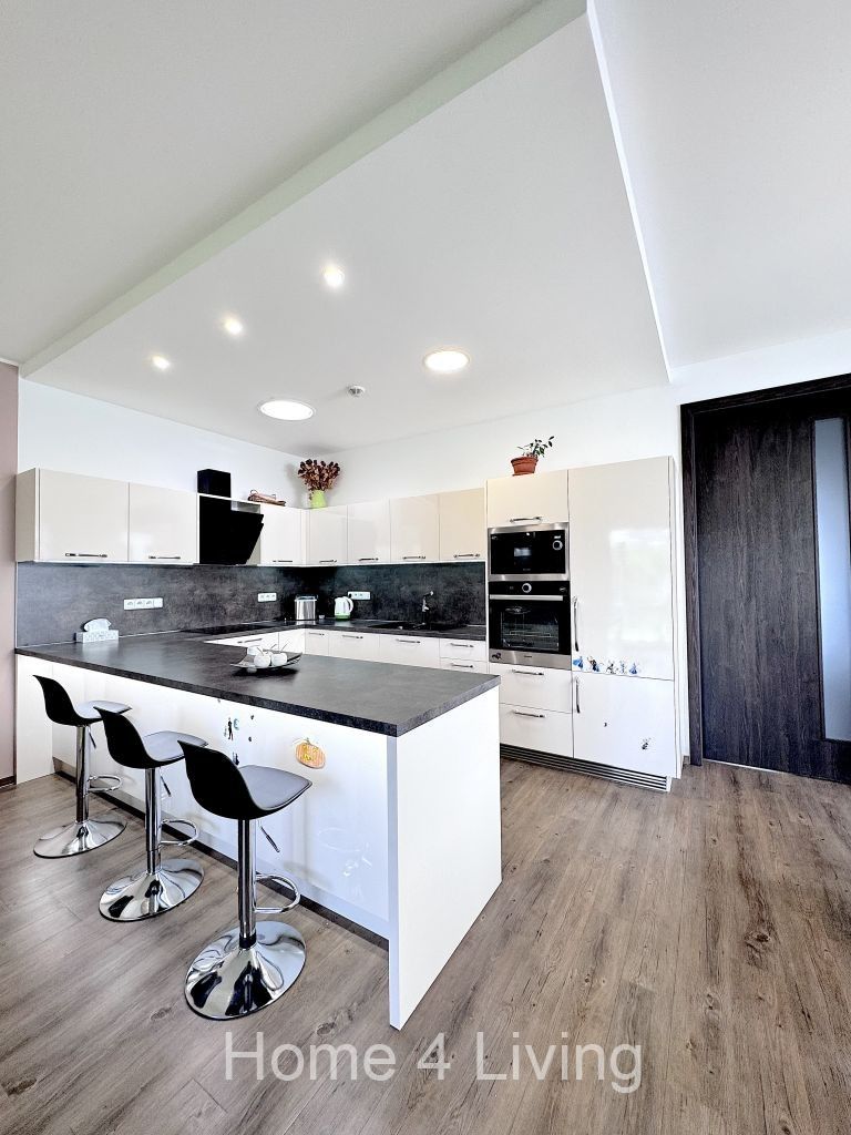Pronájem domu 180 m² - foto 6