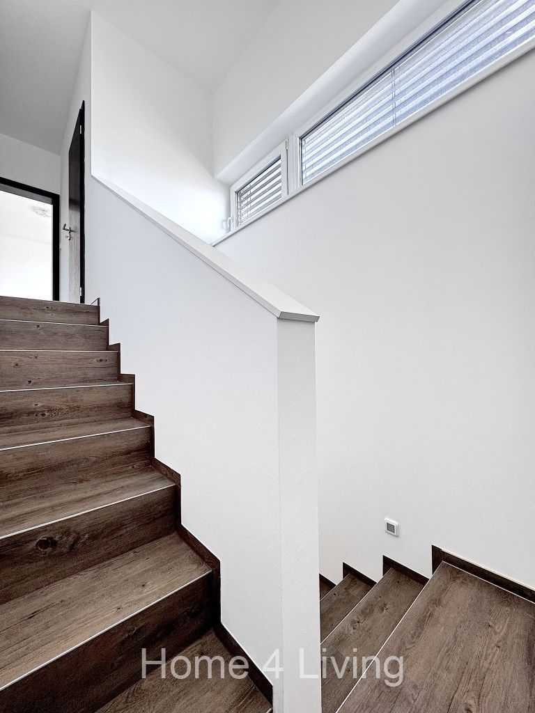 Pronájem domu 180 m² - foto 8