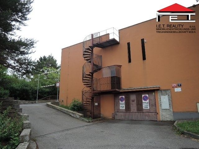 Pronájem nemovitosti 18 m² - foto 1