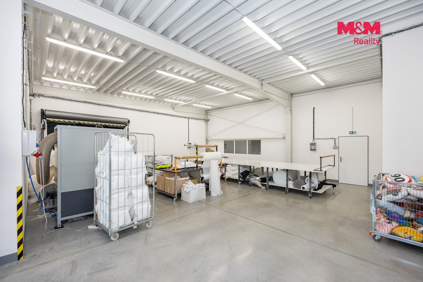 Prodej komerčního prostoru 5179 m² - foto 12