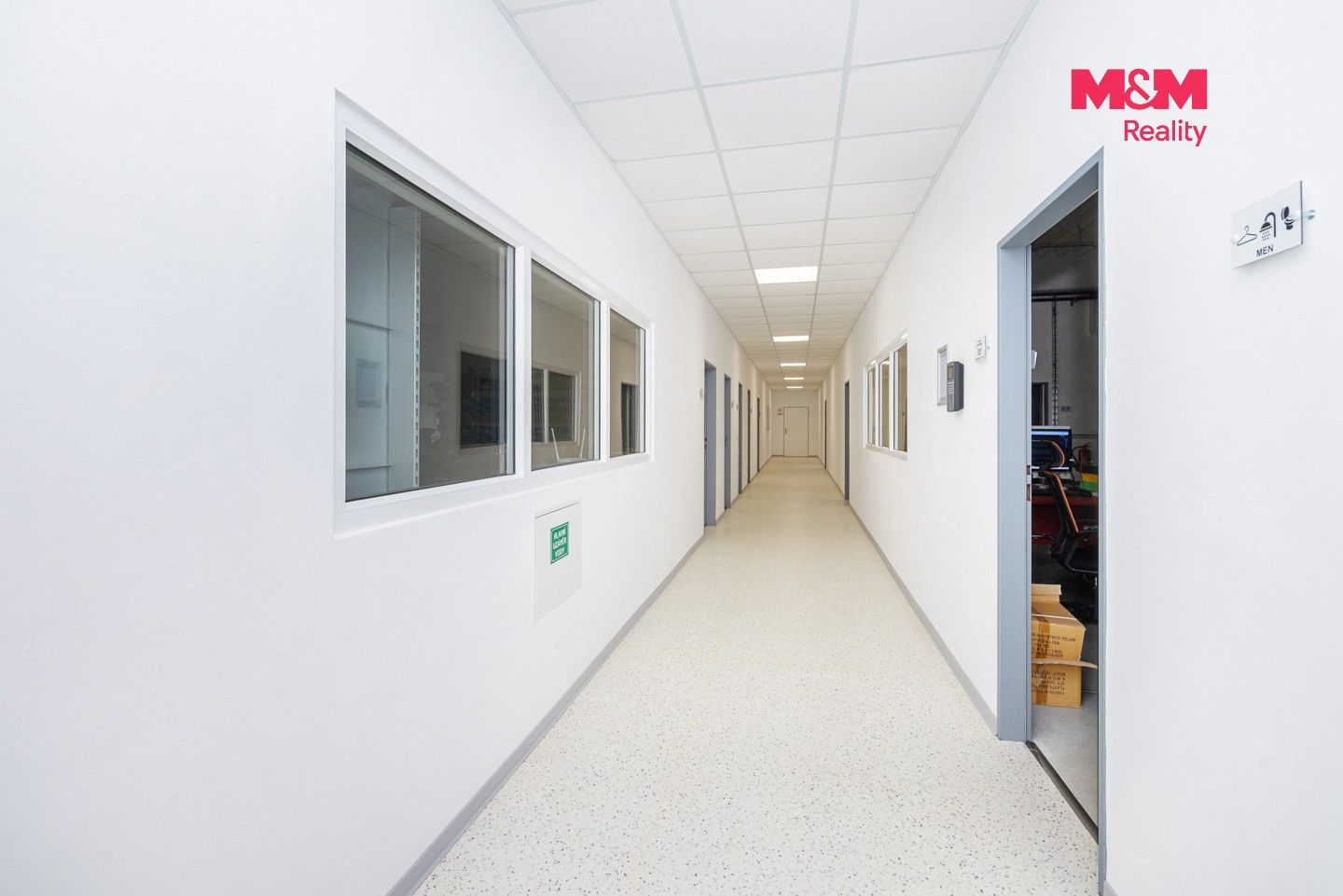 Prodej komerčního prostoru 5179 m² - foto 17