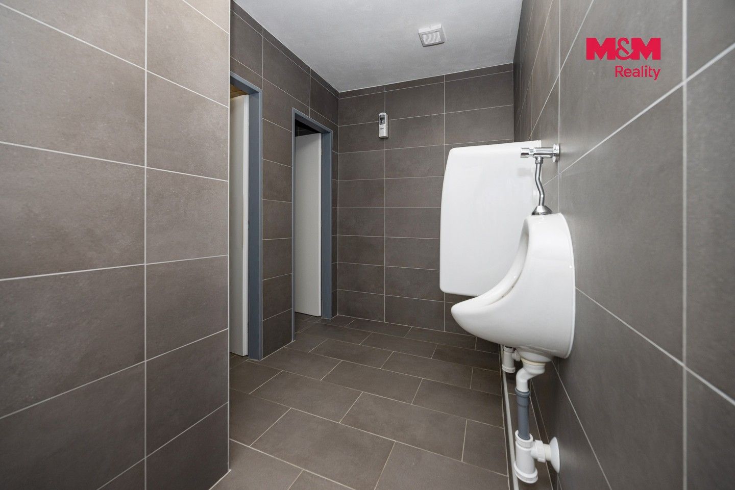 Prodej komerčního prostoru 5179 m² - foto 20