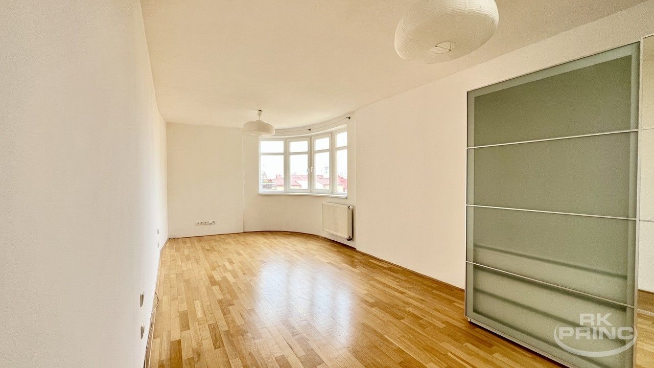 Prodej bytu 2+kk 72 m² - foto 2