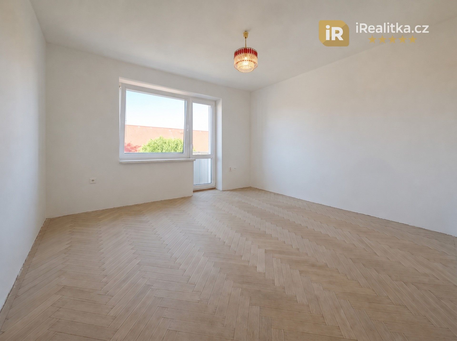 Prodej bytu 2+1 51 m² - foto 1
