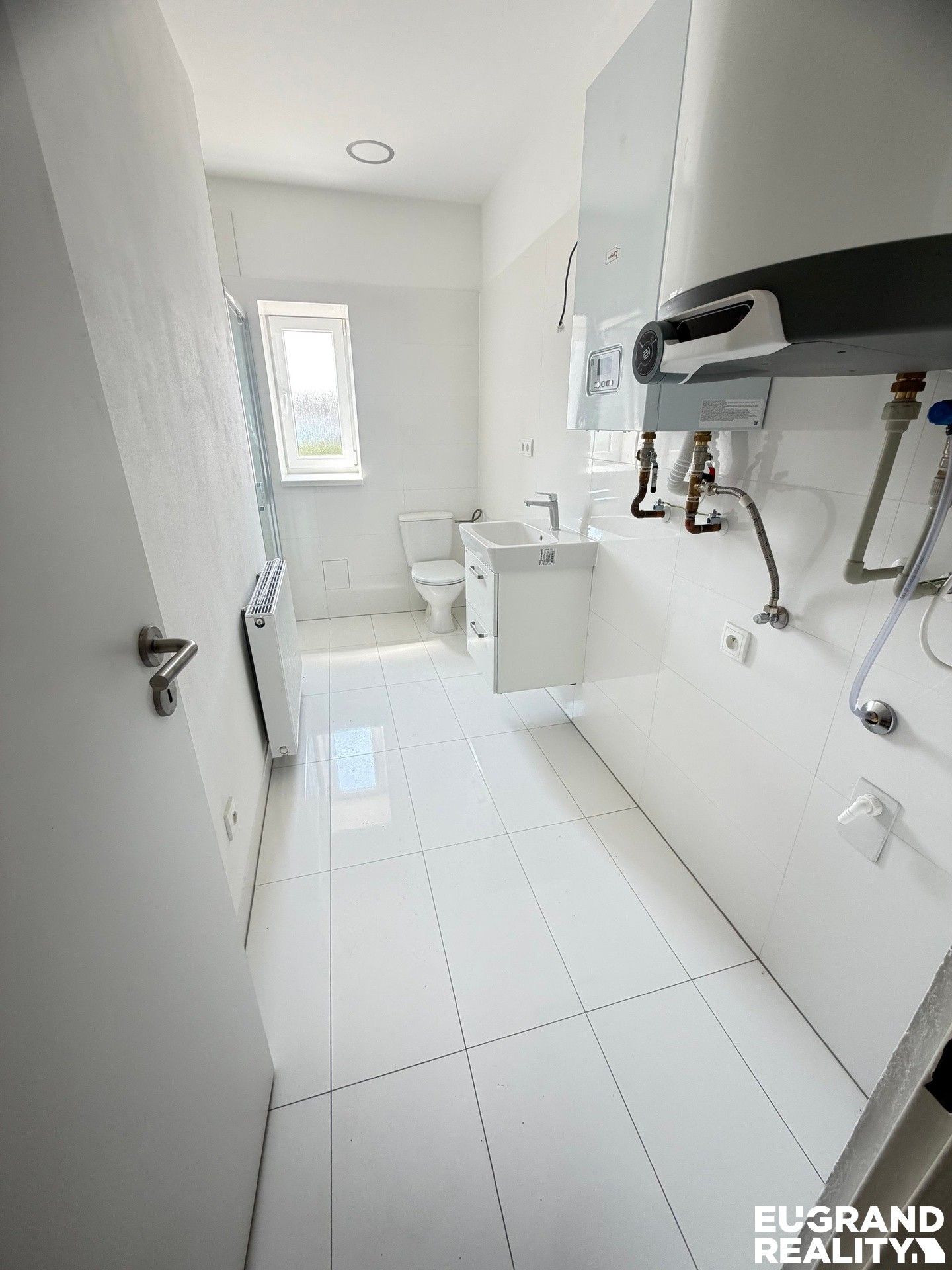 Pronájem bytu 3+kk 58 m² - foto 4