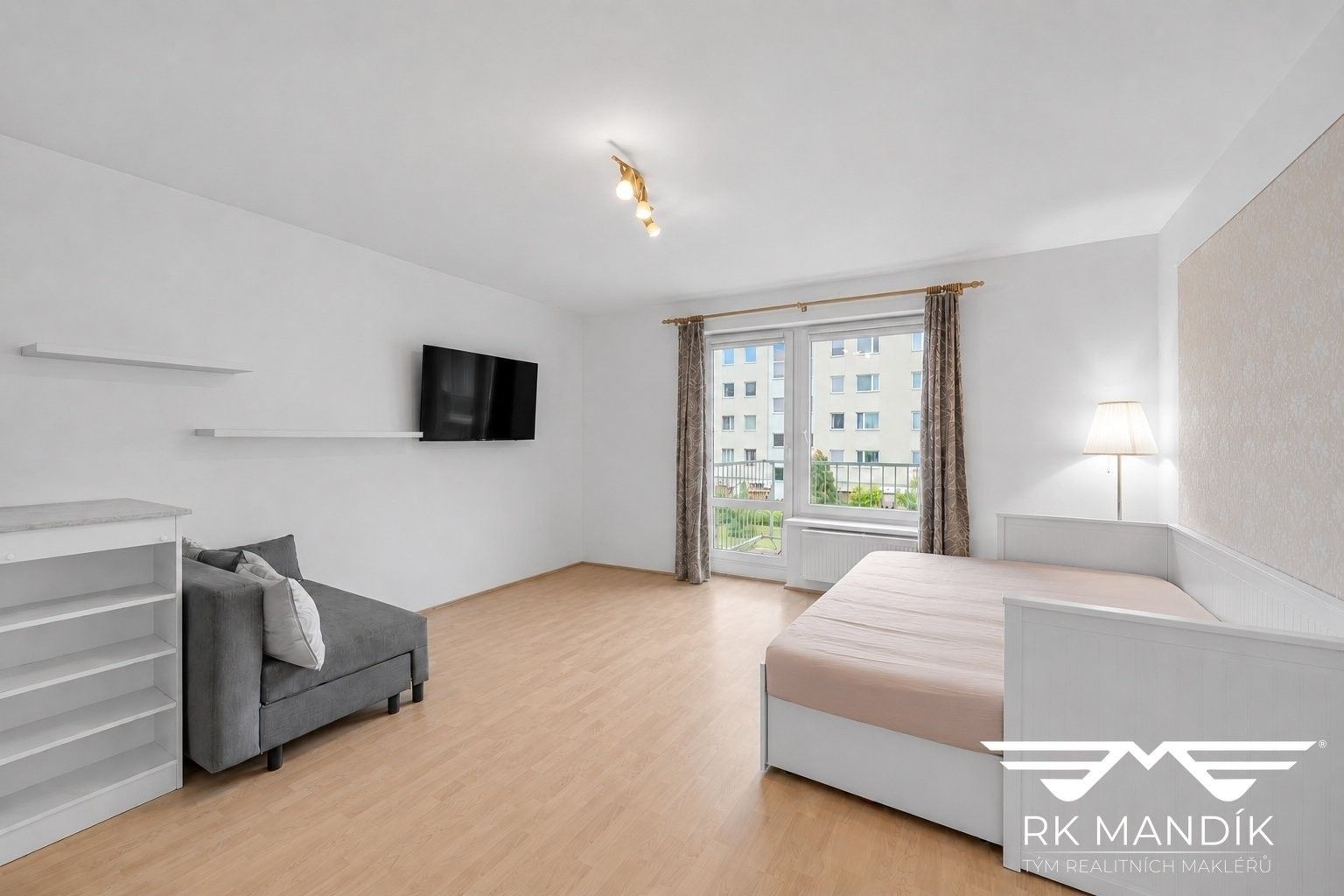 Pronájem bytu 1+kk 33 m² - foto 4