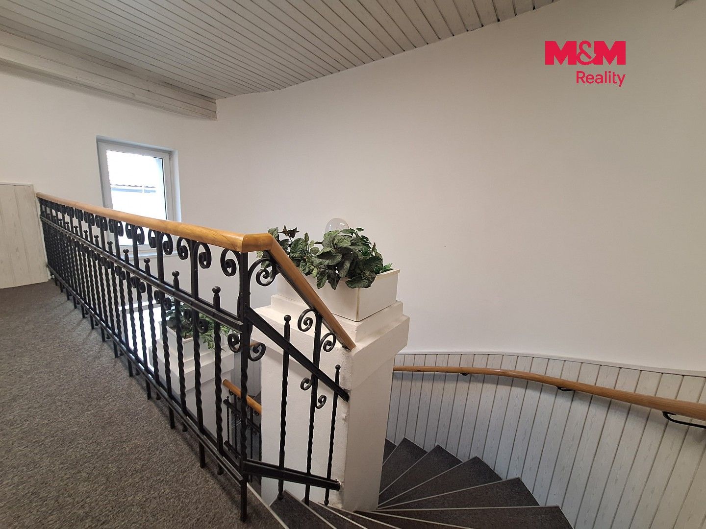 Pronájem komerčního prostoru 110 m² - foto 8
