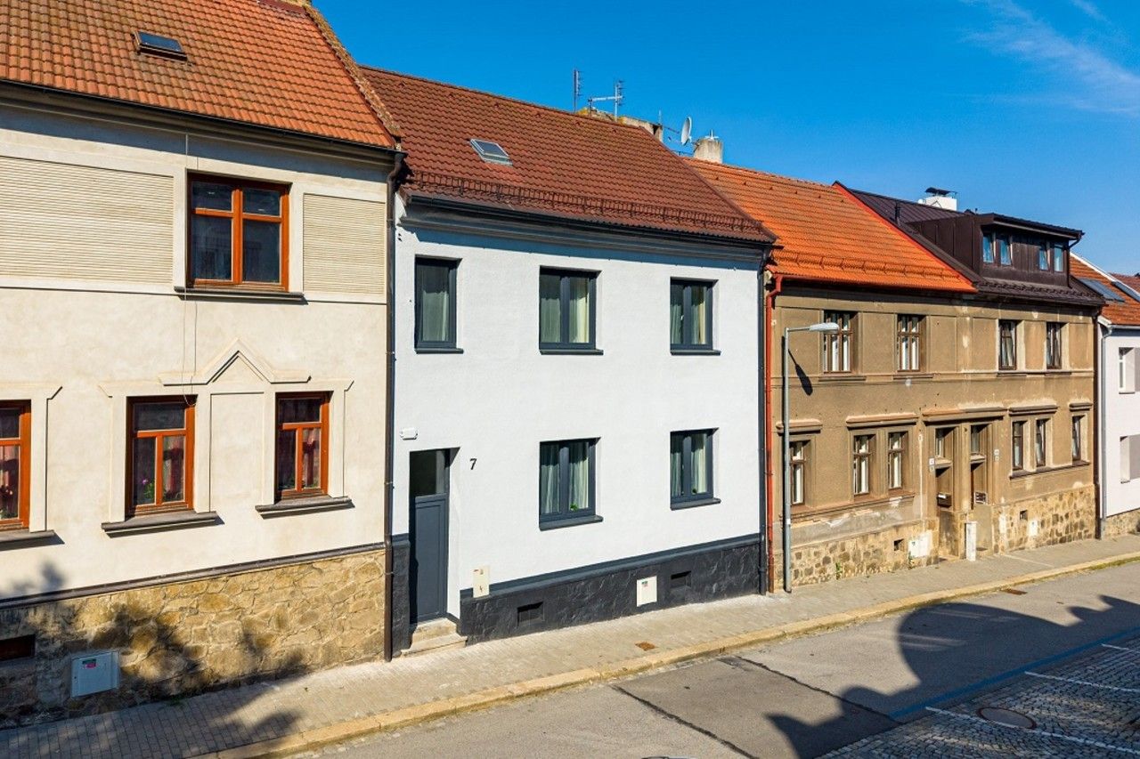 Prodej domu 296 m² - foto 1