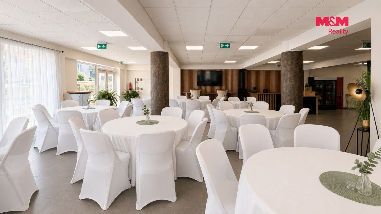 Pronájem komerčního prostoru 210 m² - foto 3