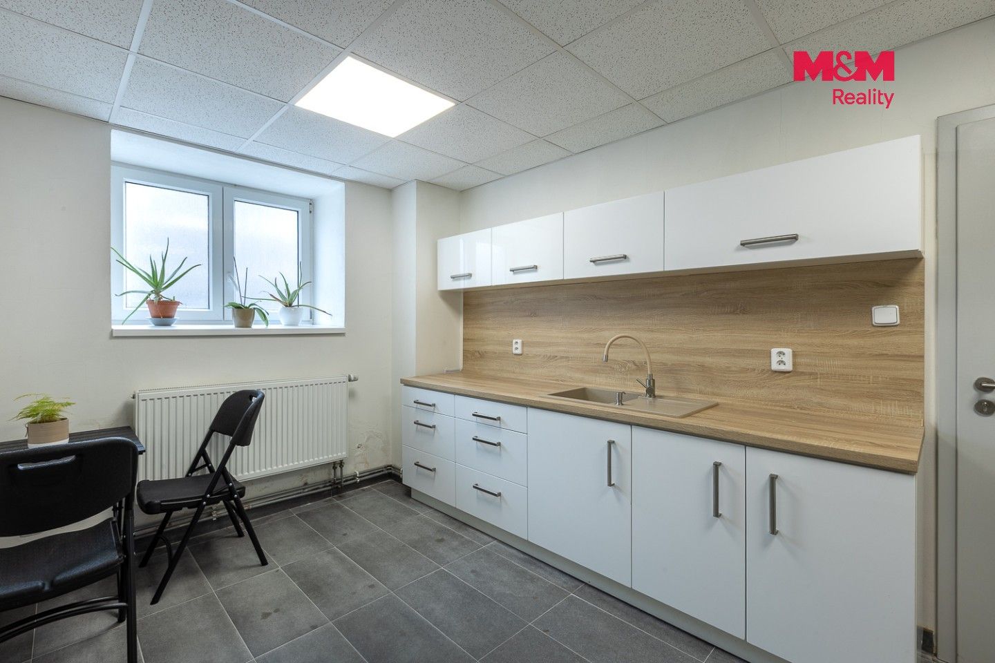 Pronájem komerčního prostoru 210 m² - foto 9
