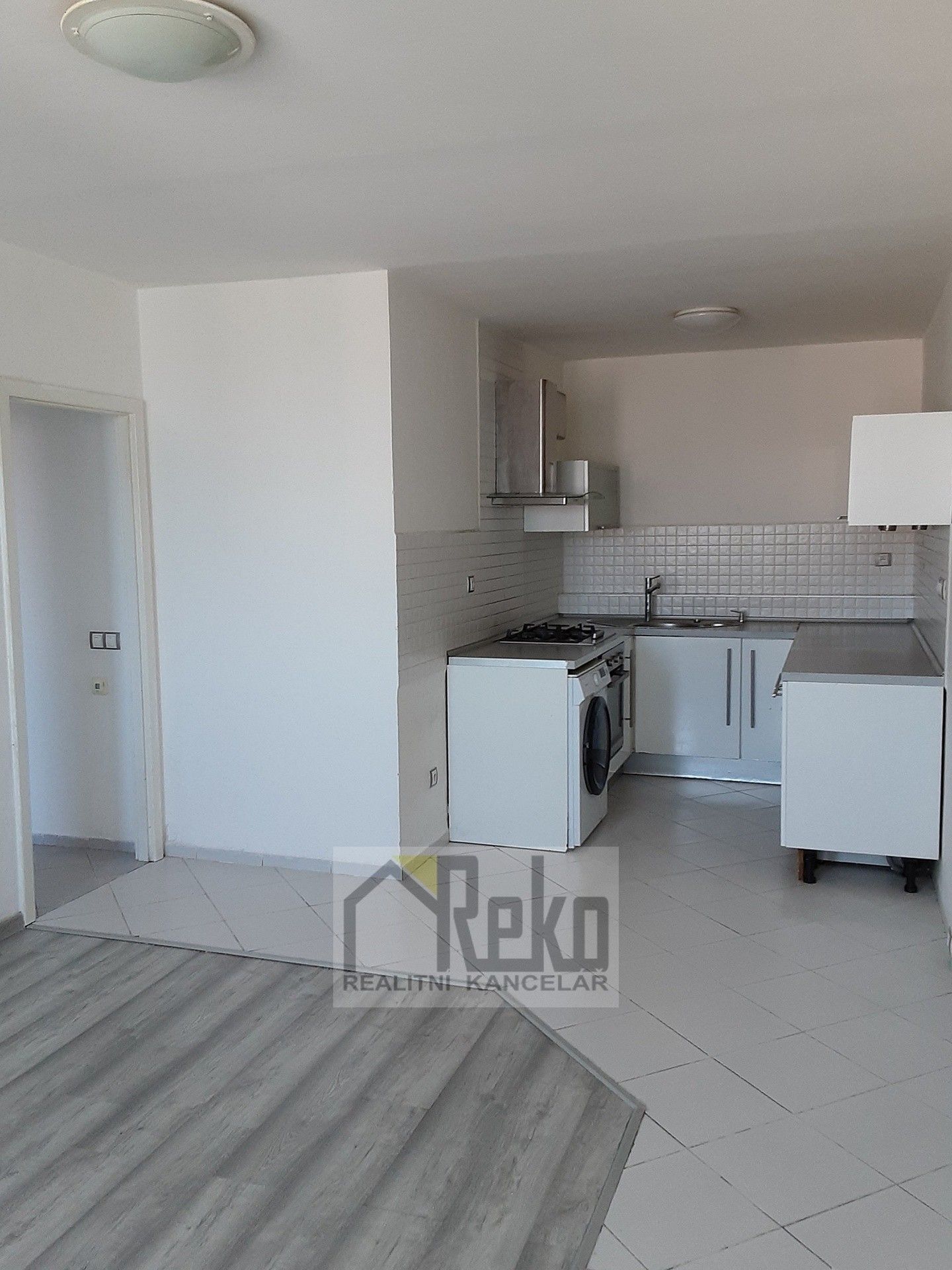Prodej bytu 3+kk 65 m² - foto 4