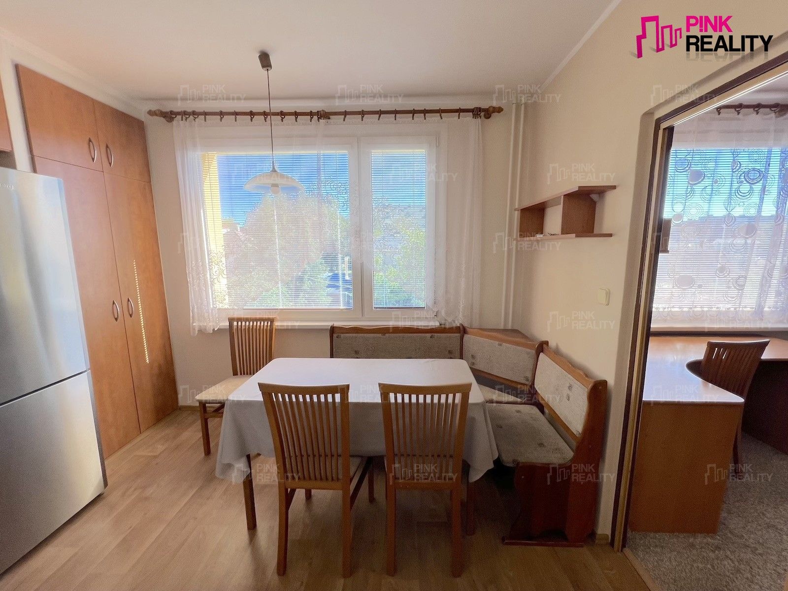 Pronájem bytu 3+1 79 m² - foto 4