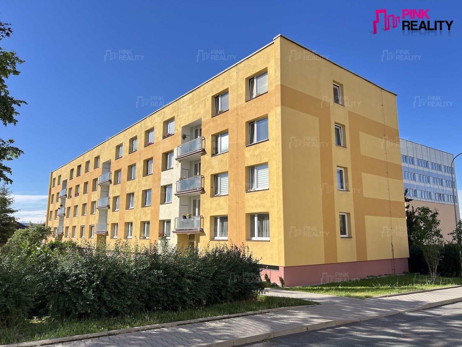 Pronájem bytu 3+1 79 m² - foto 1