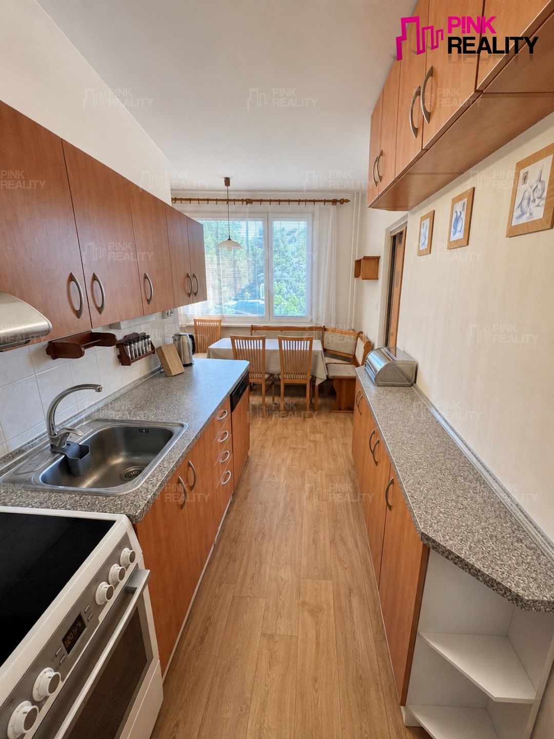Pronájem bytu 3+1 79 m² - foto 6