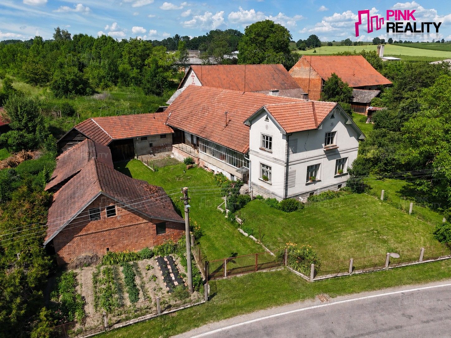 Prodej domu 677 m² - foto 1
