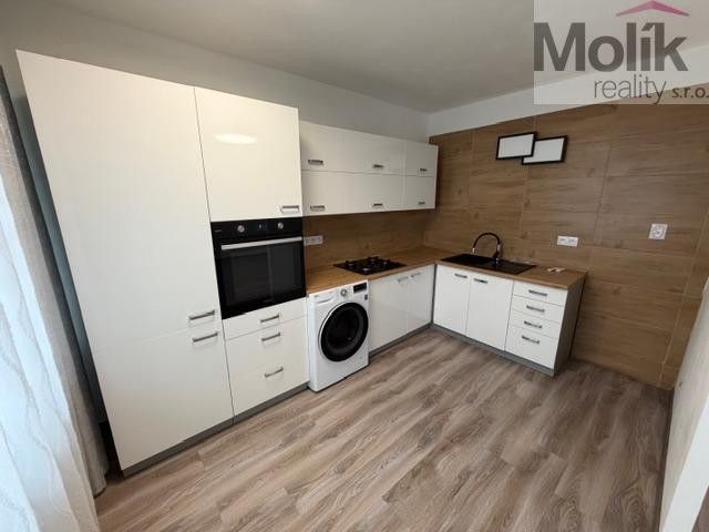 Prodej bytu 3+1 62 m² - foto 3
