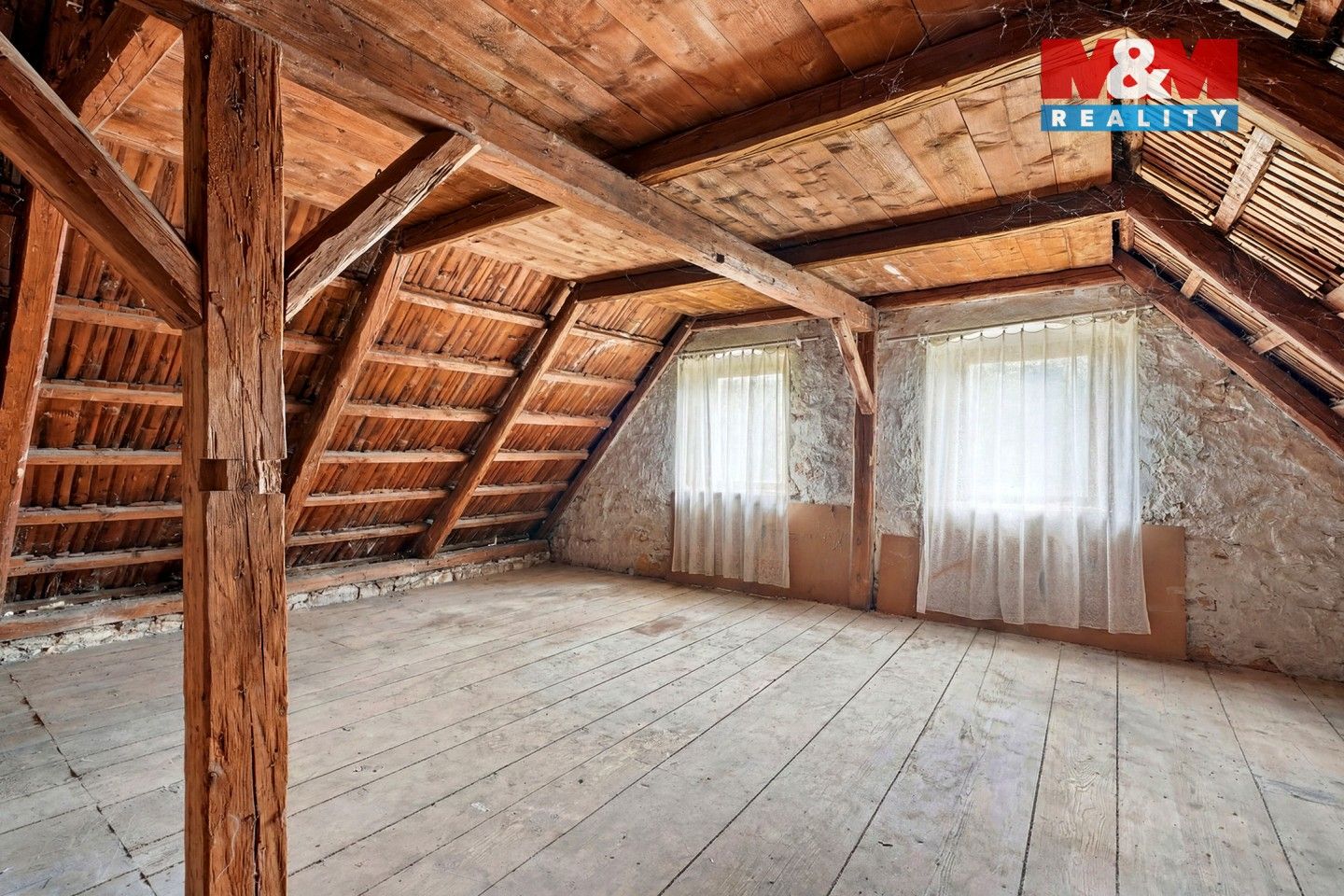 Prodej domu 188 m² - foto 2