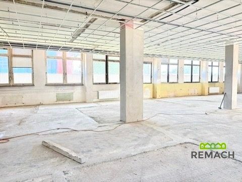 Pronájem komerčního prostoru 450 m² - foto 7