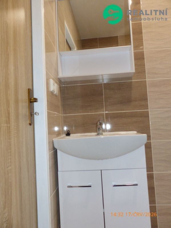 Pronájem bytu 2+kk 40 m² - foto 12