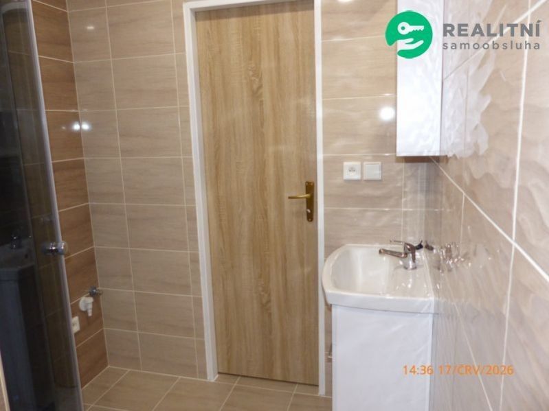 Pronájem bytu 2+kk 40 m² - foto 10