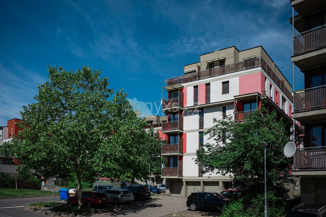 Prodej bytu 1+kk 37 m² - foto 1